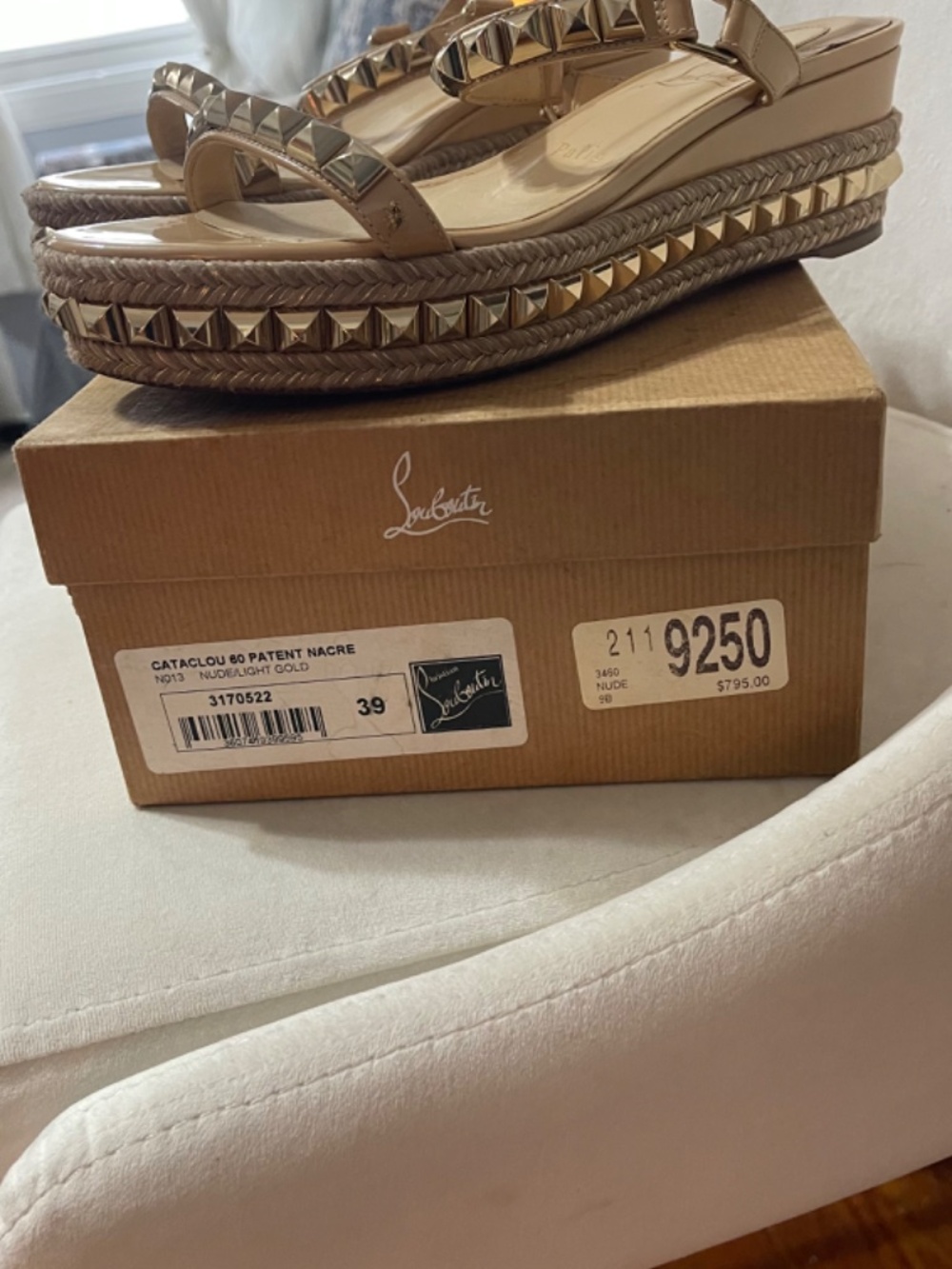 Sandals - Picture 4 of 5